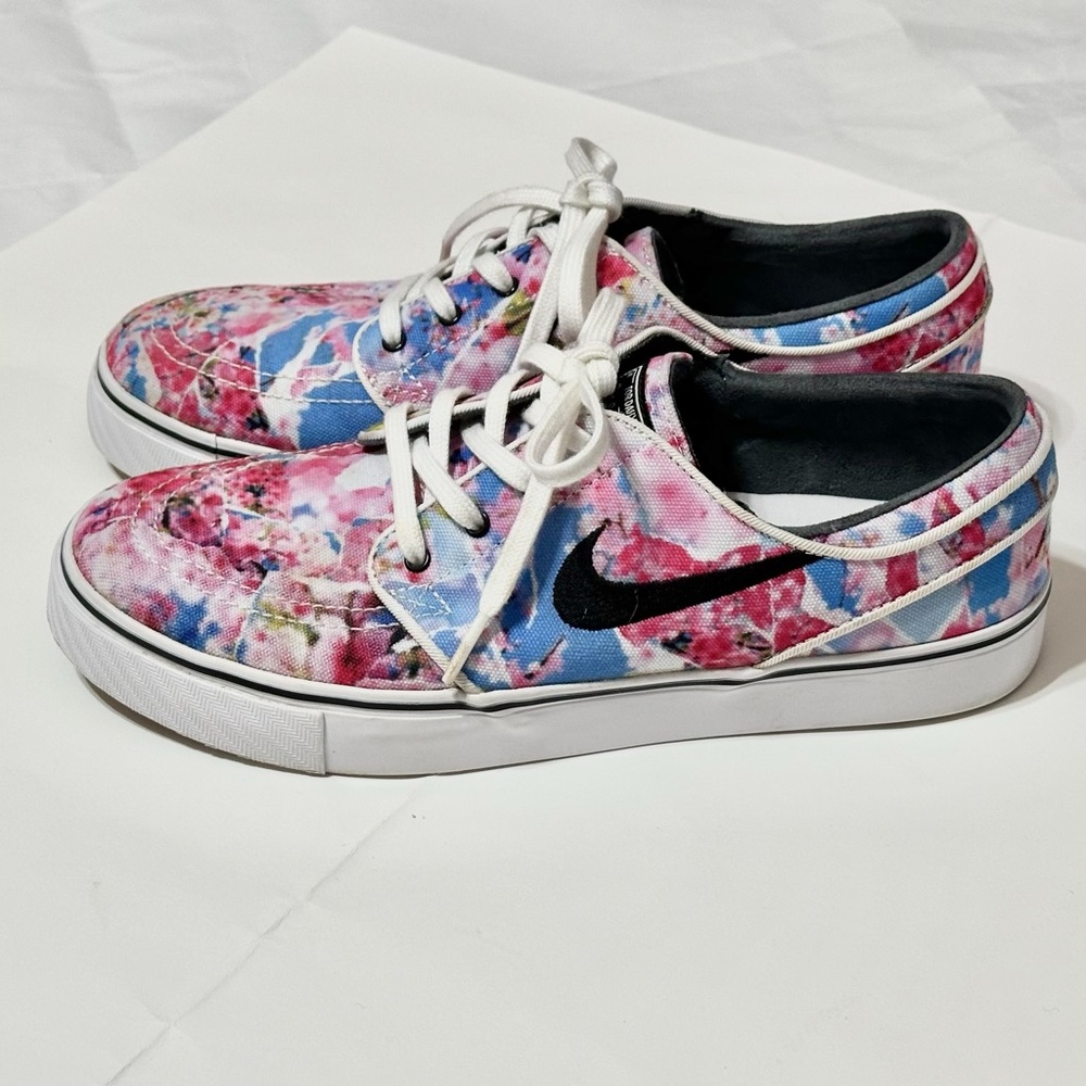 Nike Janoski Cherry Blossom Sneakers
